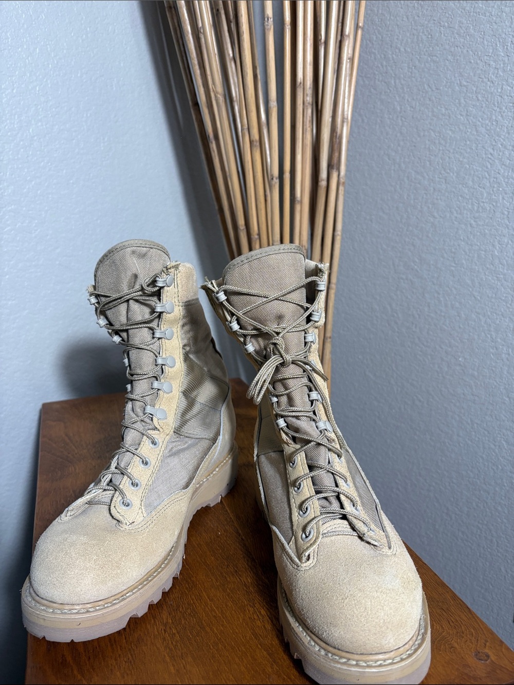 Tan Women's Tactical Lace-Up Boots